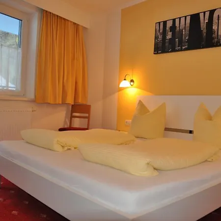 Sporthuette Fiegl * Ζόλντεν