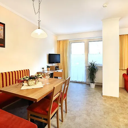 斯波特于特菲戈尔公寓 *