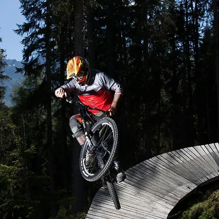 斯波特于特菲戈尔公寓